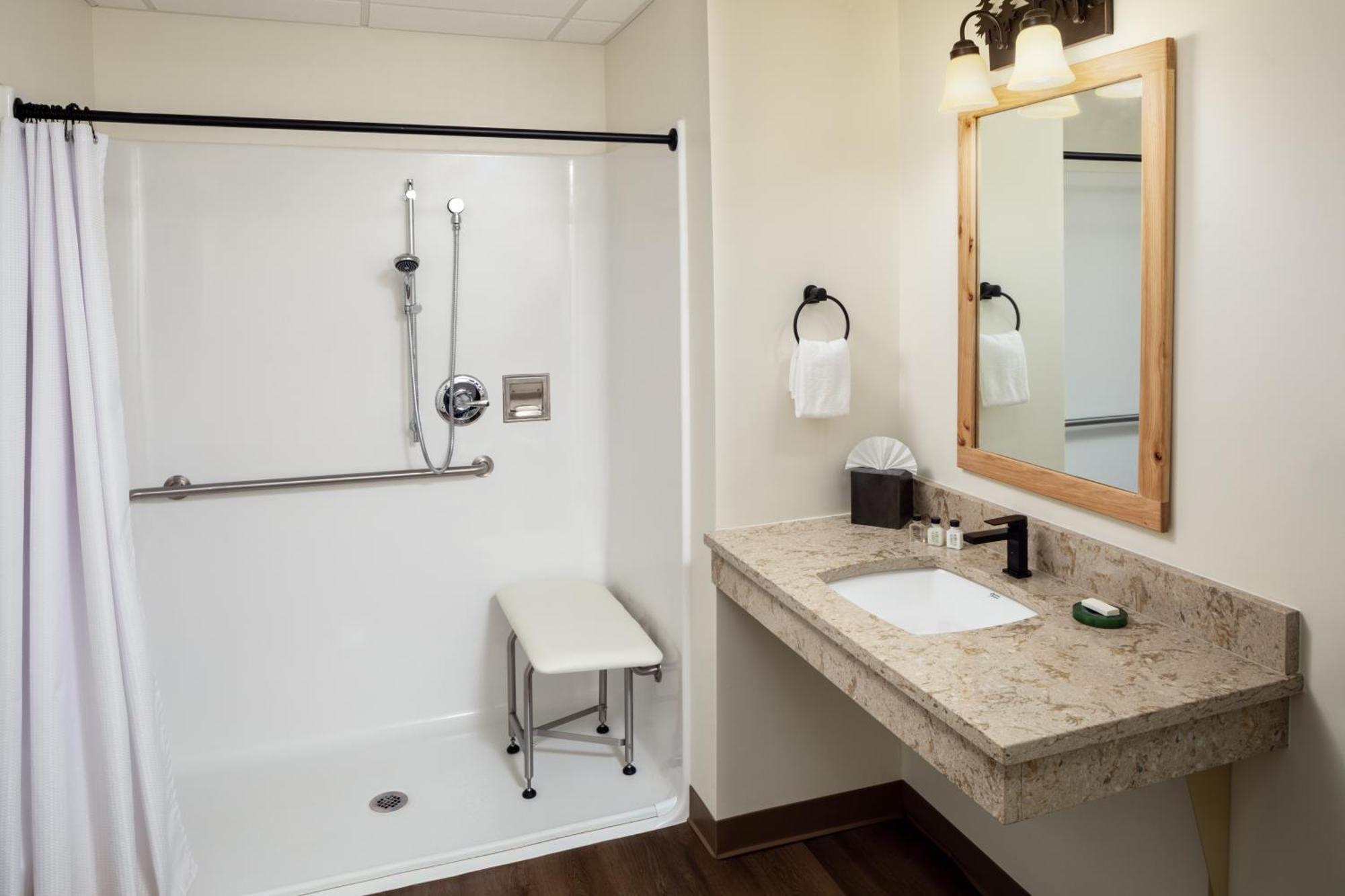 Lodge At Schroon Lake 외부 사진